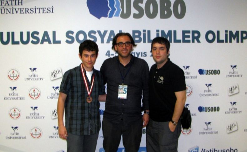 Gündüzalp Anadolu Lisesi öğrencisi 5. USOBO'da bronz madalya aldı