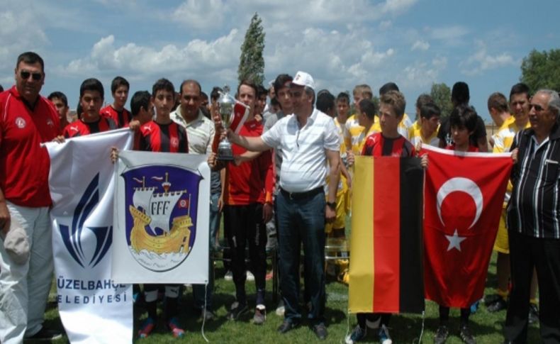 Güzelbahçe'ye gelen Alman  sporcular, İzmir'e doyamadı