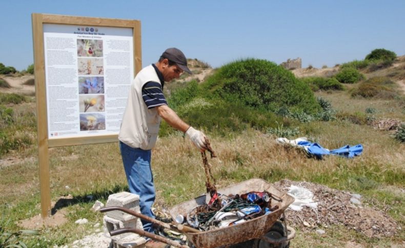 Hafta içinde okulunu, hafta sonunda endemik bitki alanını temizliyor