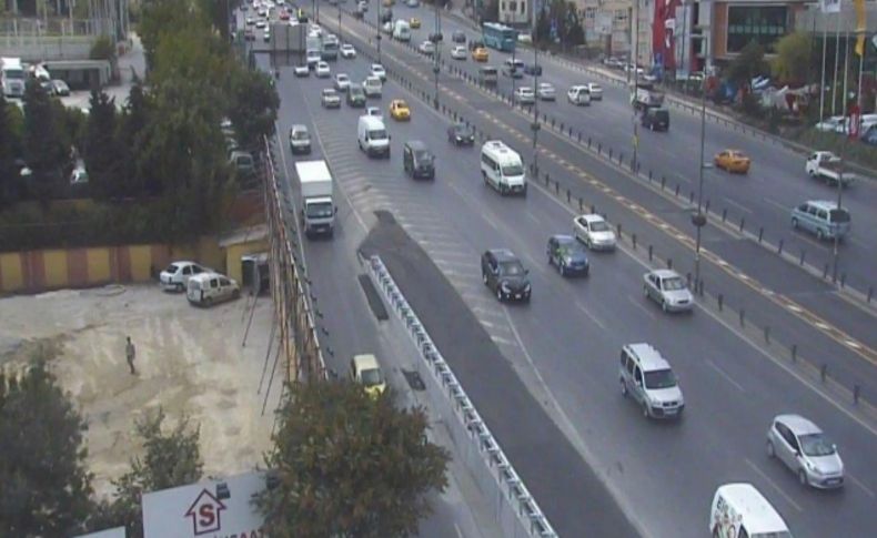Haliç Köprüsü'nde 3 şeride düşen yol 5 şeride çıkartıldı