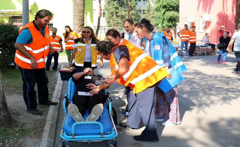 Hastanede yangın tatbikatı yapıldı