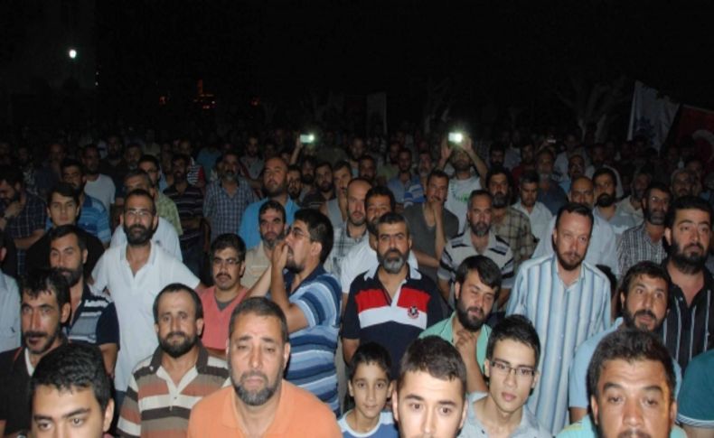 Hatay'da greve giden işçiler iftarda bir araya geldi