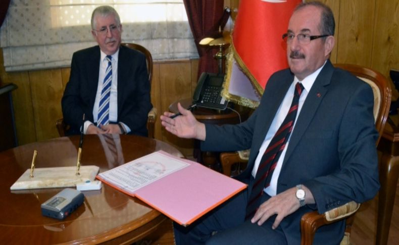 Hayırsever iş adamı okul protokolü imzaladı