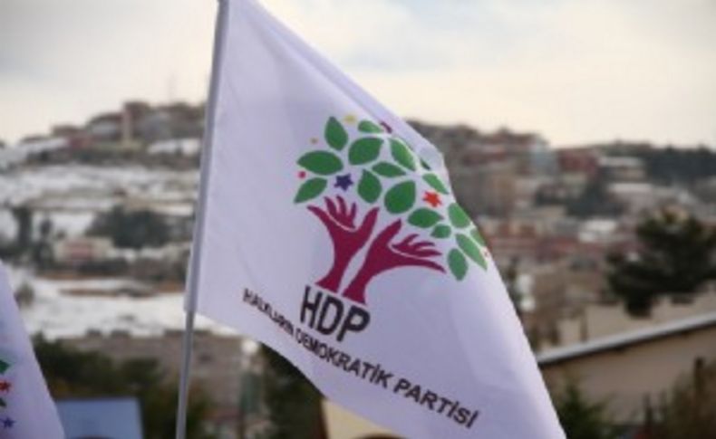 O bakana şok! 300 akrabası HDP'ye geçti