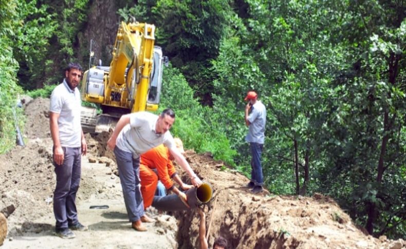 Hemşin’de kanalizasyon ve içme suyu inşaatları devam ediyor