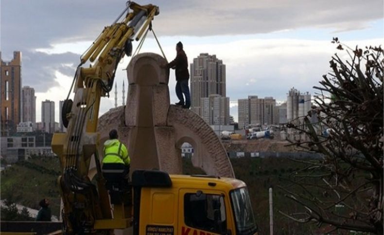 2. ucube olayı: Aksoy'un ikinci heykeli de kaldırıldı!