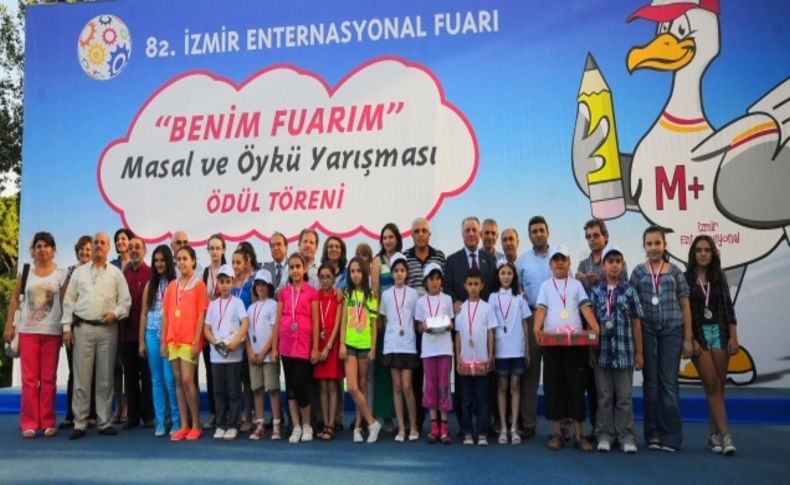 Hiç görmediği fuarı yazdı, birinci oldu