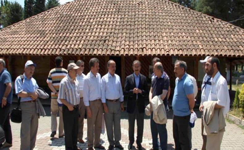 Hocalardan Göğceli Camii’ne ziyaret