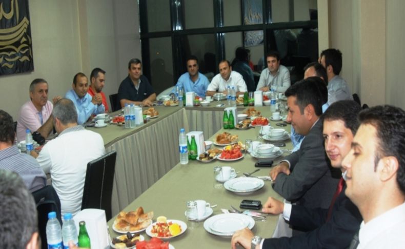 Hopa Sanayici ve İş Adamları Derneği iftar yemeğini verdi