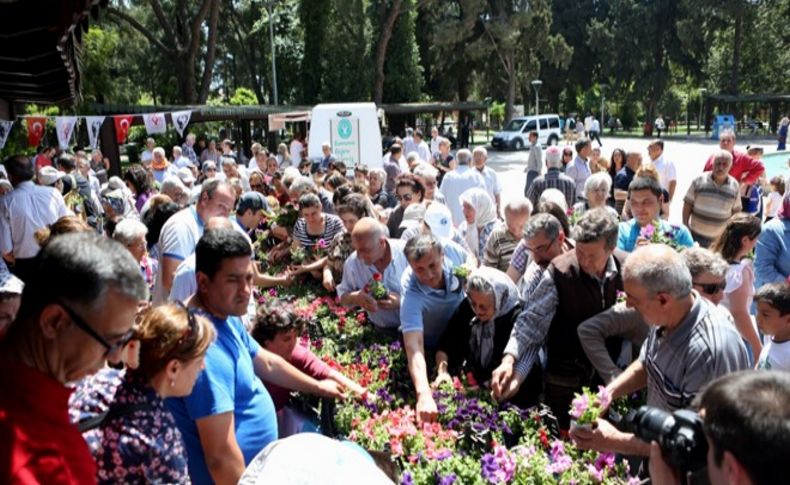 Bayındırlı üreticiye Bornova'dan da destek