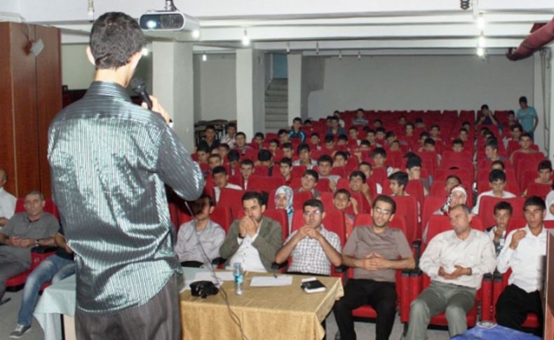 İHL öğrencileri hitabet yarışması düzenlendi