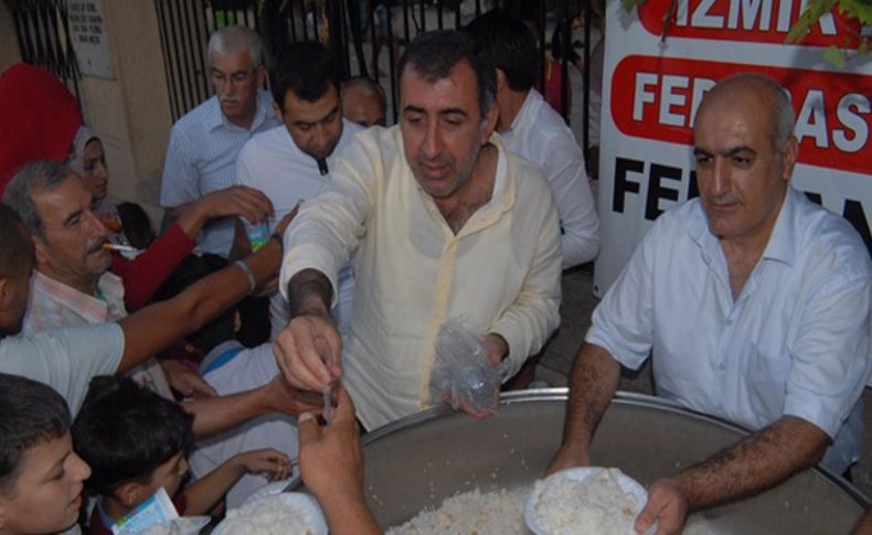 İzmir Mardinliler Federasyonu'ndan, Suriyelilere yemek