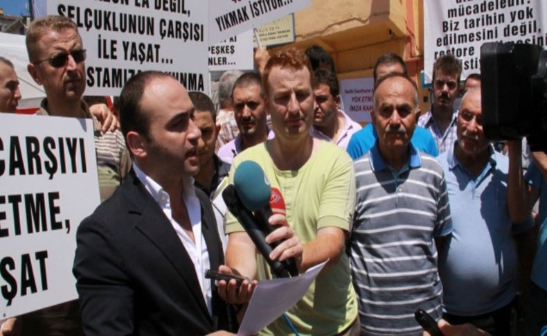 İmza kampanyası başlatan Saathane esnafı restorasyona sıcak bakıyor
