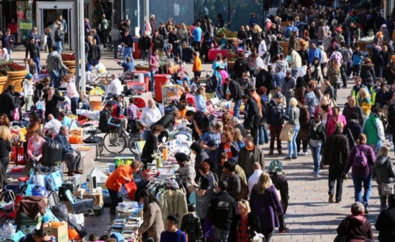 İşçi bayramında çöp topladılar