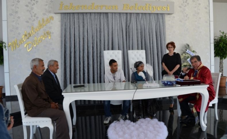 İskenderun Belediyesi Kutlu Doğum Haftası'nda toplu nikah töreni düzenledi