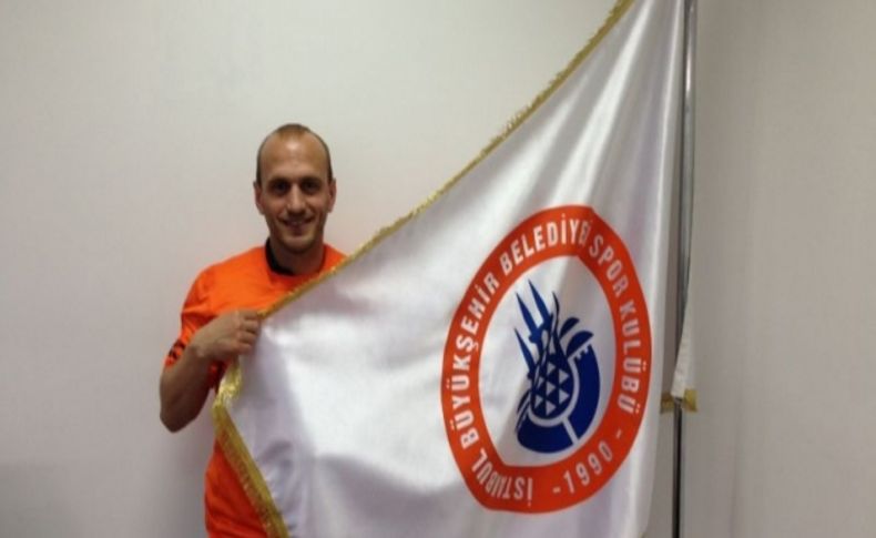 İstanbul BBSK, Alaattin Tosun ile 1 yıllık sözleşme imzaladı