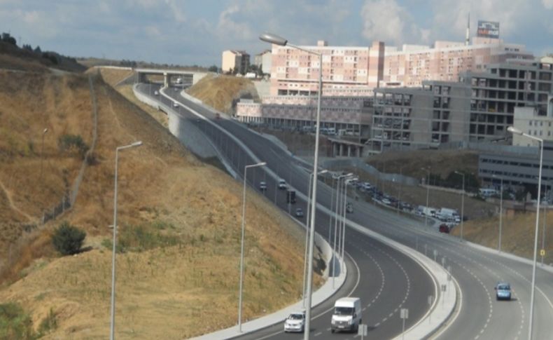 İstanbul trafiğini rahatlatacak Yüzyıl Kavşağı tamamlandı