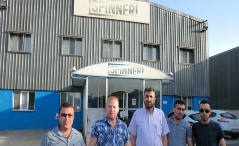İşten çıkarılan Türk Metal Sendikası'na üye 4 işçi görevlerine iade edildi