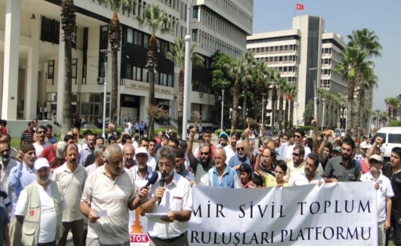 İSTOK üyeleri, Mısır'da hayatını kaybedenler için cenaze namazı kıldı