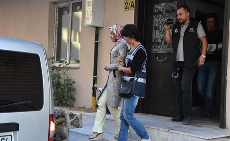 İzmir Adliyesi'ne FETÖ operasyonunda 31 kişi serbest
