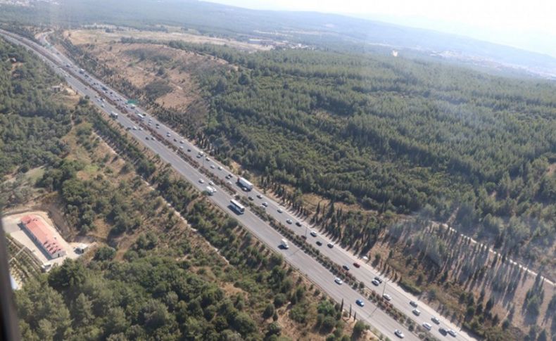 İzmir'de bayram trafiğine havadan denetim