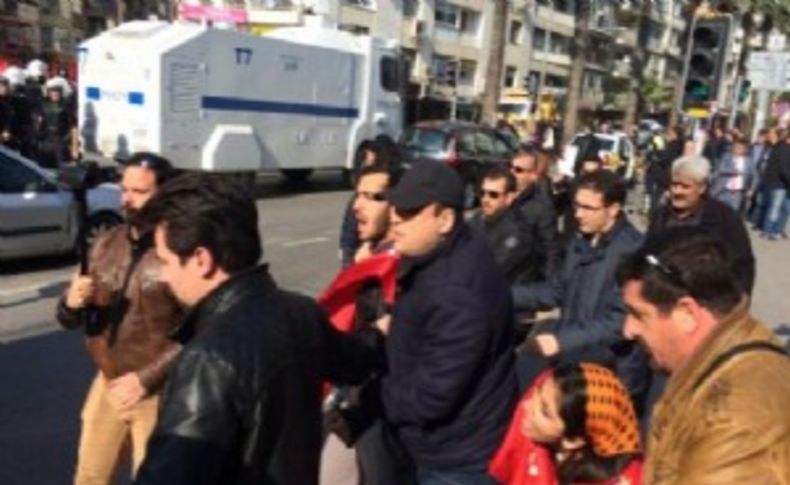 İzmir'de Berkin Elvan eyleminde 5 gence gözaltı