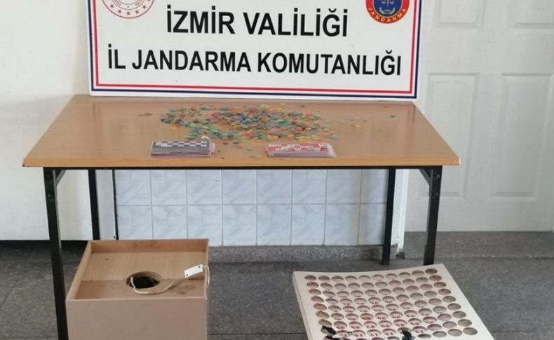 İzmir'de bir dernek binasında kumar oynayan 27 kişiye para cezası