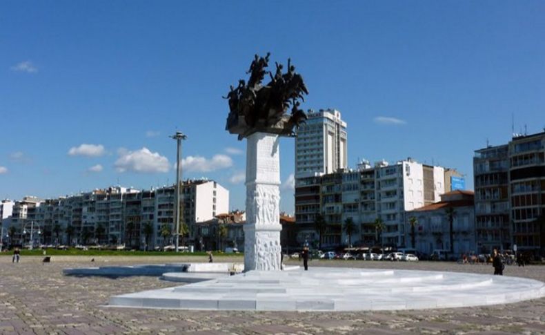 İzmir'de tarihi gün: Demokrasi ve Cumhuriyet Mitingi