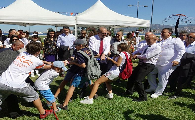 İzmir'de Denizcilik ve Kabotaj Bayramı kutlandı