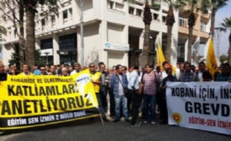 İzmir'de Eğitimcilerden Destek Eylemi