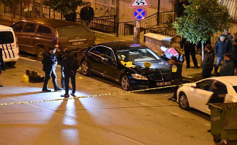 İzmir'de olayla ilgisi olmayan 2 kişinin öldüğü pusuya 9 gözaltı