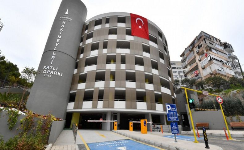 İzmir'de şehit ve gazi yakınlarına Büyükşehir otoparkları ücretsiz