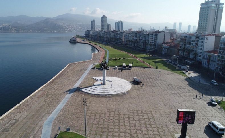 İzmir'de sessiz 1 Mayıs