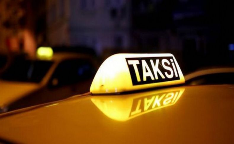 İzmir'de taksiciye bıçaklı gaspa 2 tutuklama