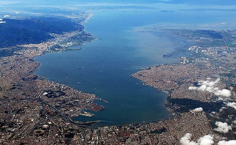 İzmir Limanı'nda tarama başladı