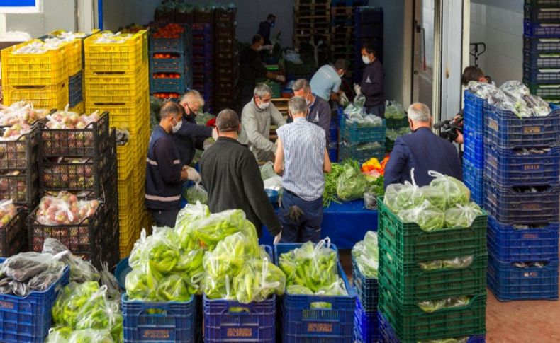 İzmir Sebze Meyve Hali esnafından Biz Varız dayanışmasına destek