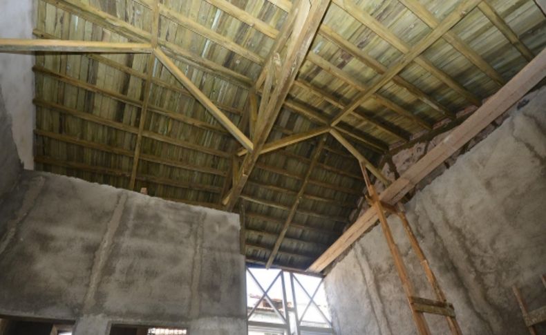 İzmir Büyükşehir Belediyesi Beit Hillel Sinagogu'nu restore ettiriyor
