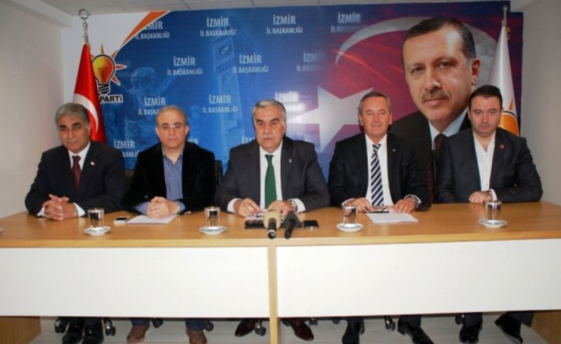 'İzmir Büyükşehir'in beceriksiz bürokratları, 120 milyon lirayı sokağa attı'