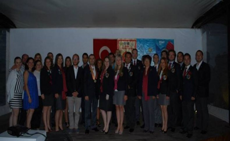 İzmir Rotaract Kulübü’nde yeni dönem