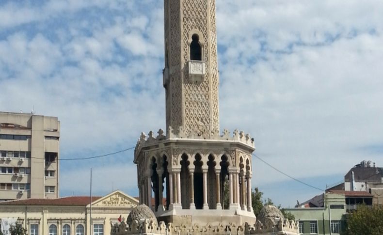 İzmir Saat Kulesi'nin muslukları çalındı