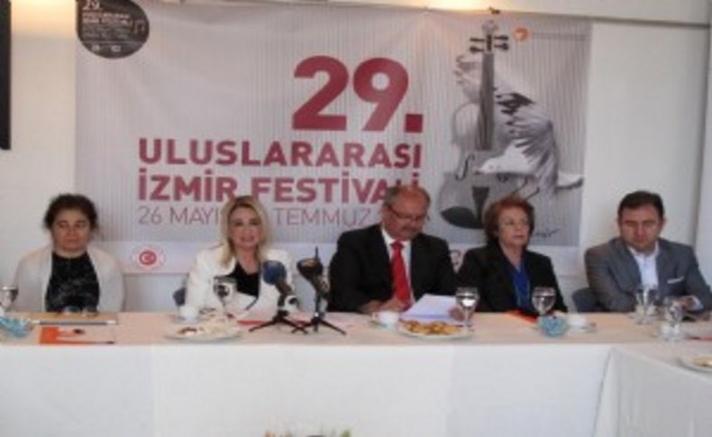 İzmir'de festival baharı