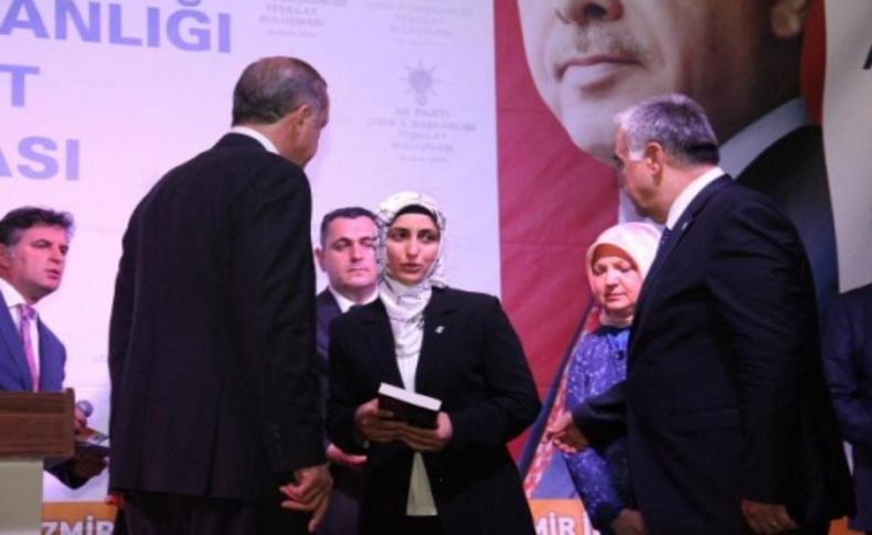 İzmir'de Ak Parti'nin 400 bininci üyesi Başbakan ile görüşmesini anlattı