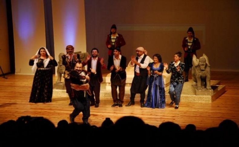 İzmir'de Kürtçe Hamlet, ilgi gördü