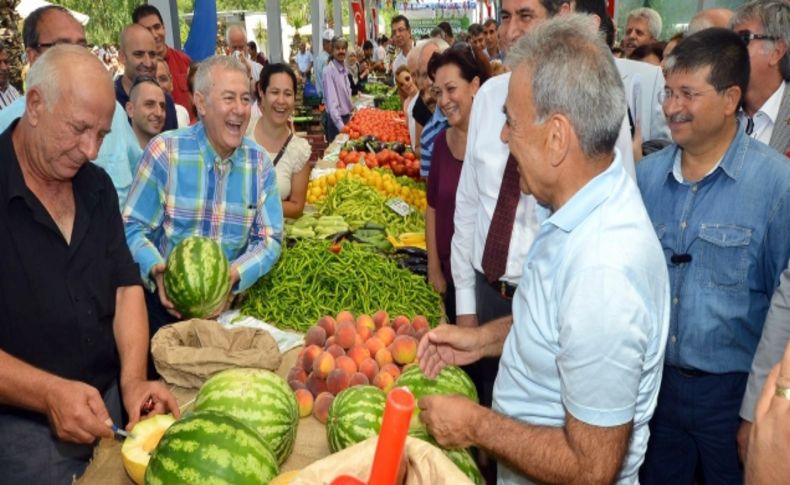 İzmir’in üçüncü organik pazarı açıldı