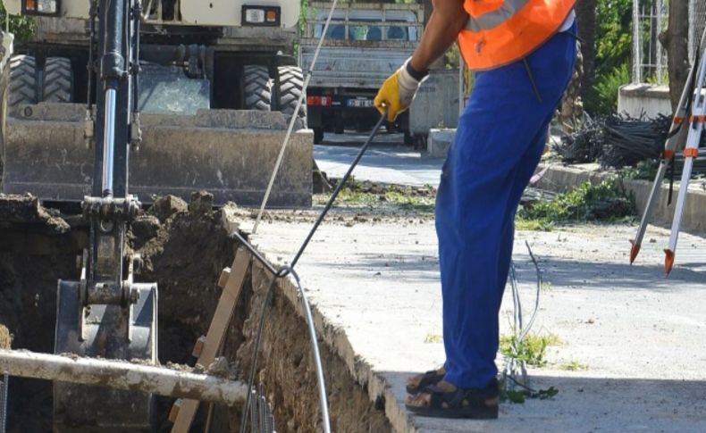 İZSU, Buca’ya yağmur suyu drenaj kanalı yapıyor
