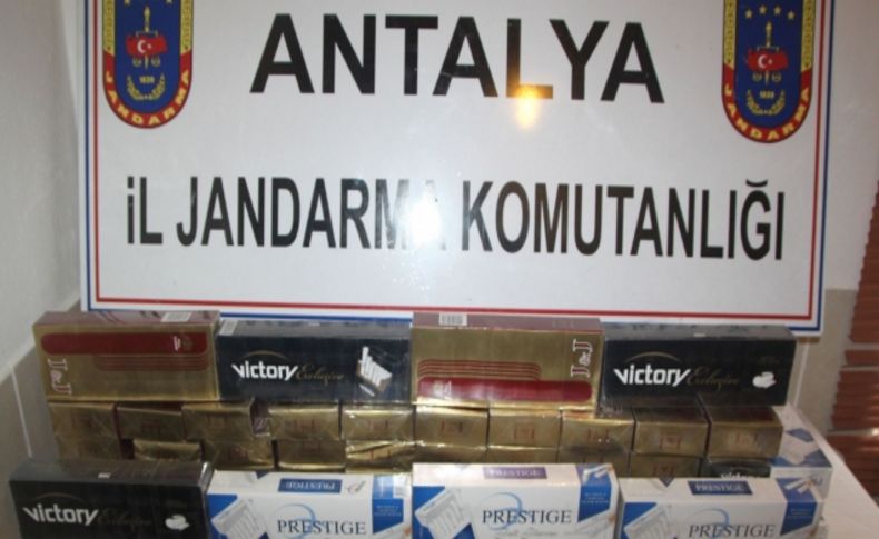 Jandarma, Manavgat'ta bir otobüste 6,5 kilogram esrar ele geçirdi