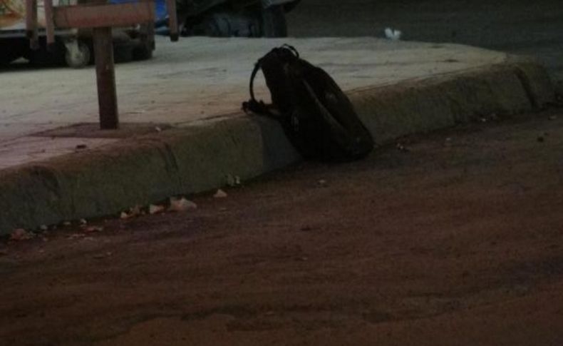 Kaldirima Birakilan Okul Çantasi Bomba Paniğine Neden Oldu