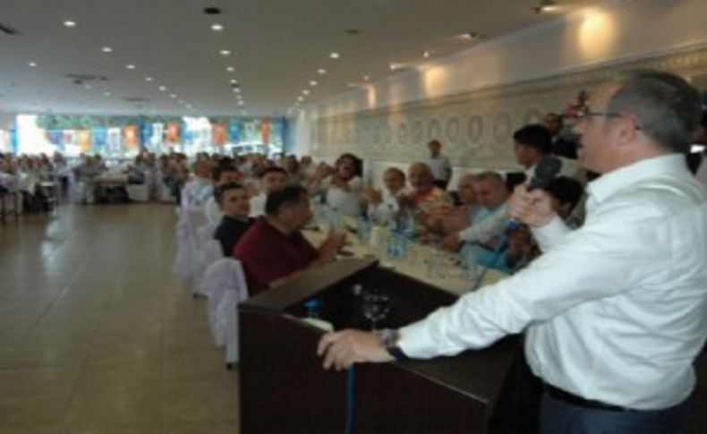 AK Partili Aday Sürekli, Bergama'da teşkilatla buluştu