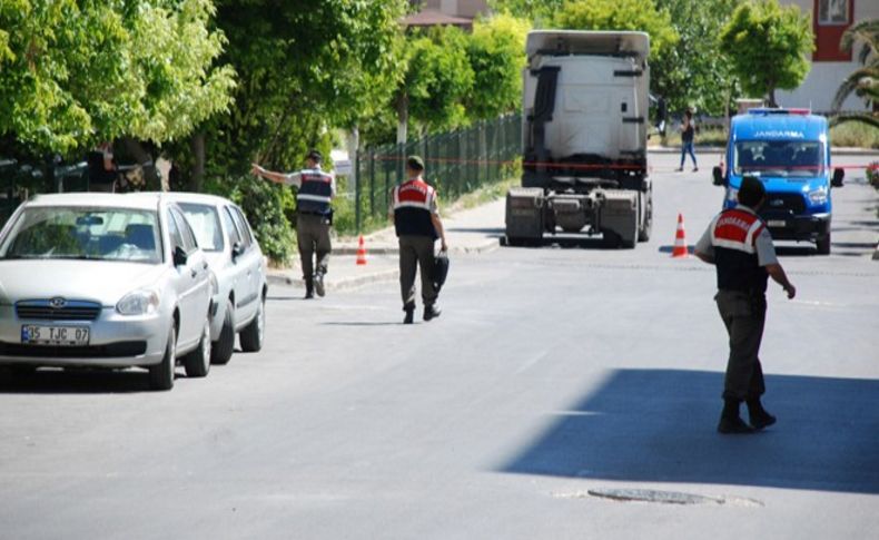 İzmir'de bomba paniği