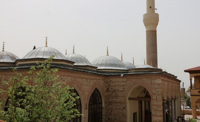 İki ilçede iki cami